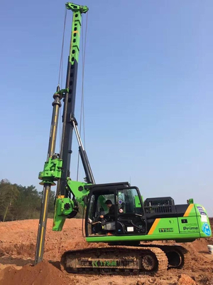 ファースト・クラスのシャーシKr150cの杭打ち機150 KN.Mが付いている中型の回転式積む装備