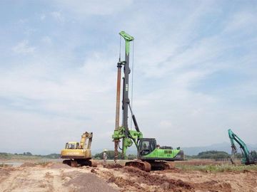 1300mm Dia 43mの深さKR125Cは山の訓練機械試錐孔あく装置の安定性が高いトルクを125 kN.m退屈させた